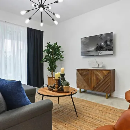 Exquisite 2 Bedroom Storey Lake, 7 Min To Disney Kissimmee Exterior photo