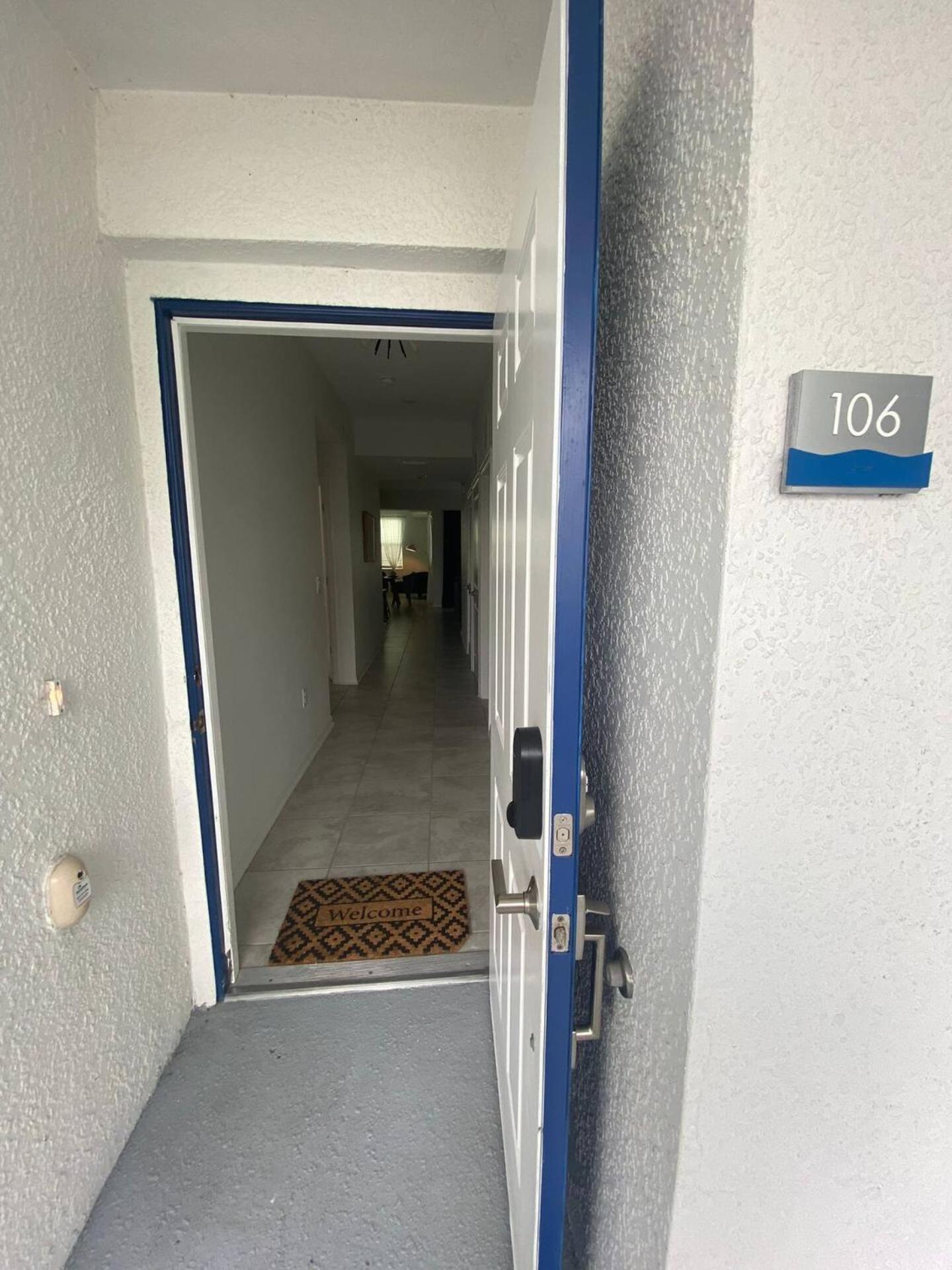 Exquisite 2 Bedroom Storey Lake, 7 Min To Apartment