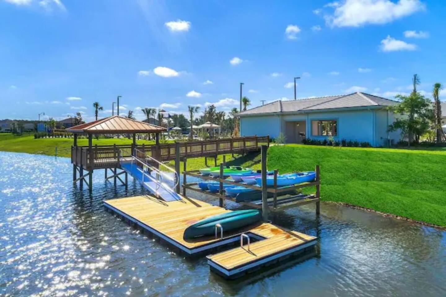 Exquisite 2 Bedroom Storey Lake, 7 Min To Apartment *